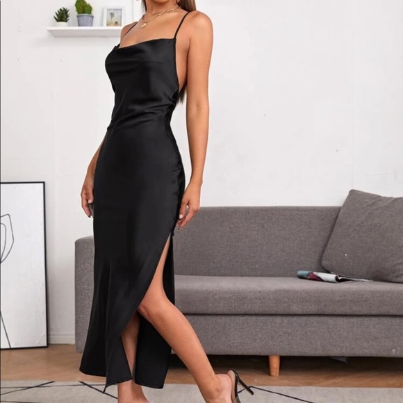 Boho crisscross open back split hem dress - Picture 8 of 9